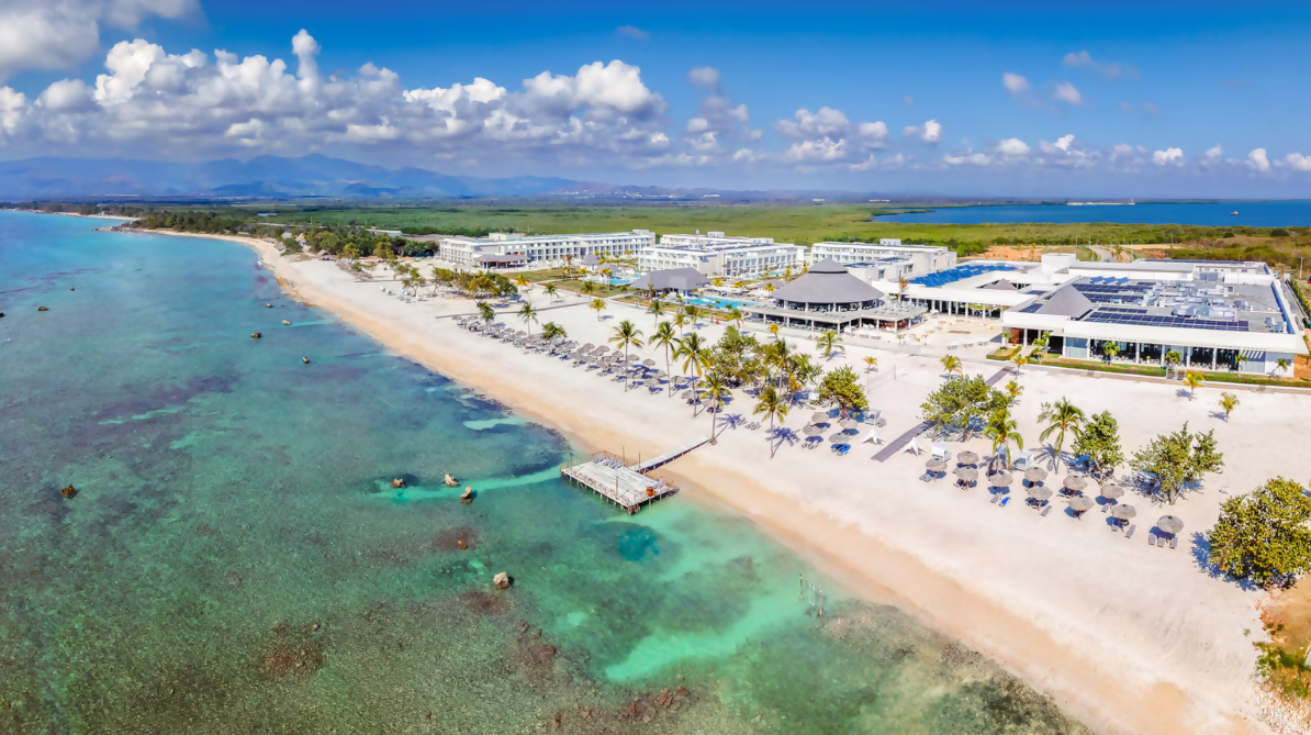 Save Up to $1,600 on Last-Minute Sunwing Escapes This Fall
