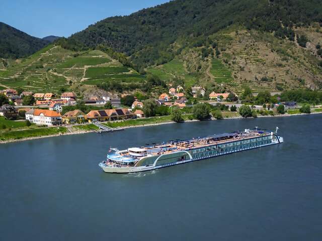 Upgrade Rewards Program from AmaWaterways!