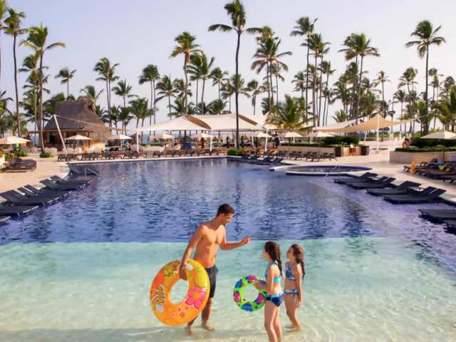 Little Guests, Big Savings with Royalton Resorts