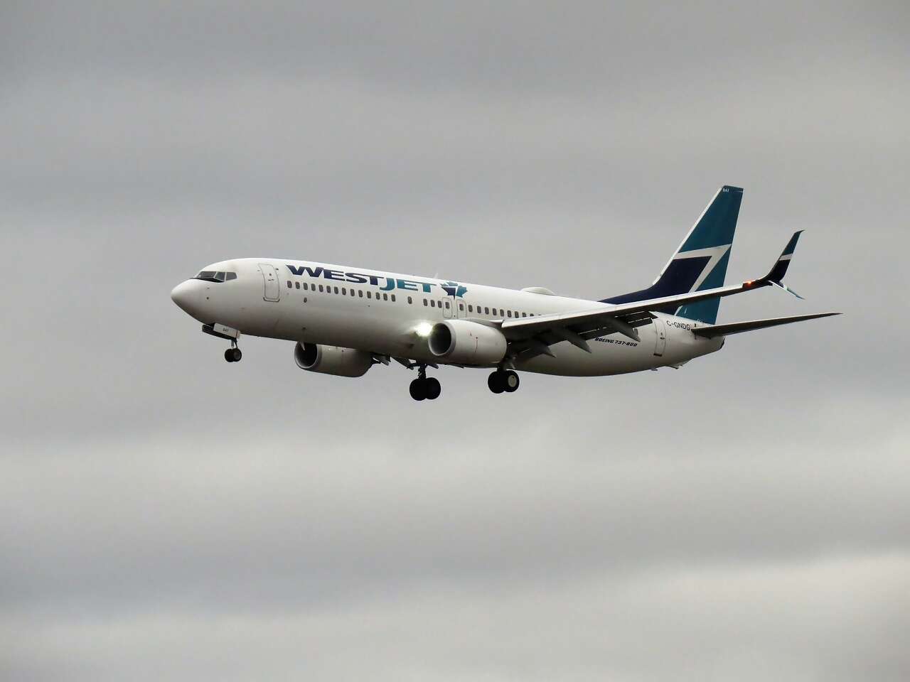 The Benefits and Drawbacks of WestJet's Ultra Basic Fare
