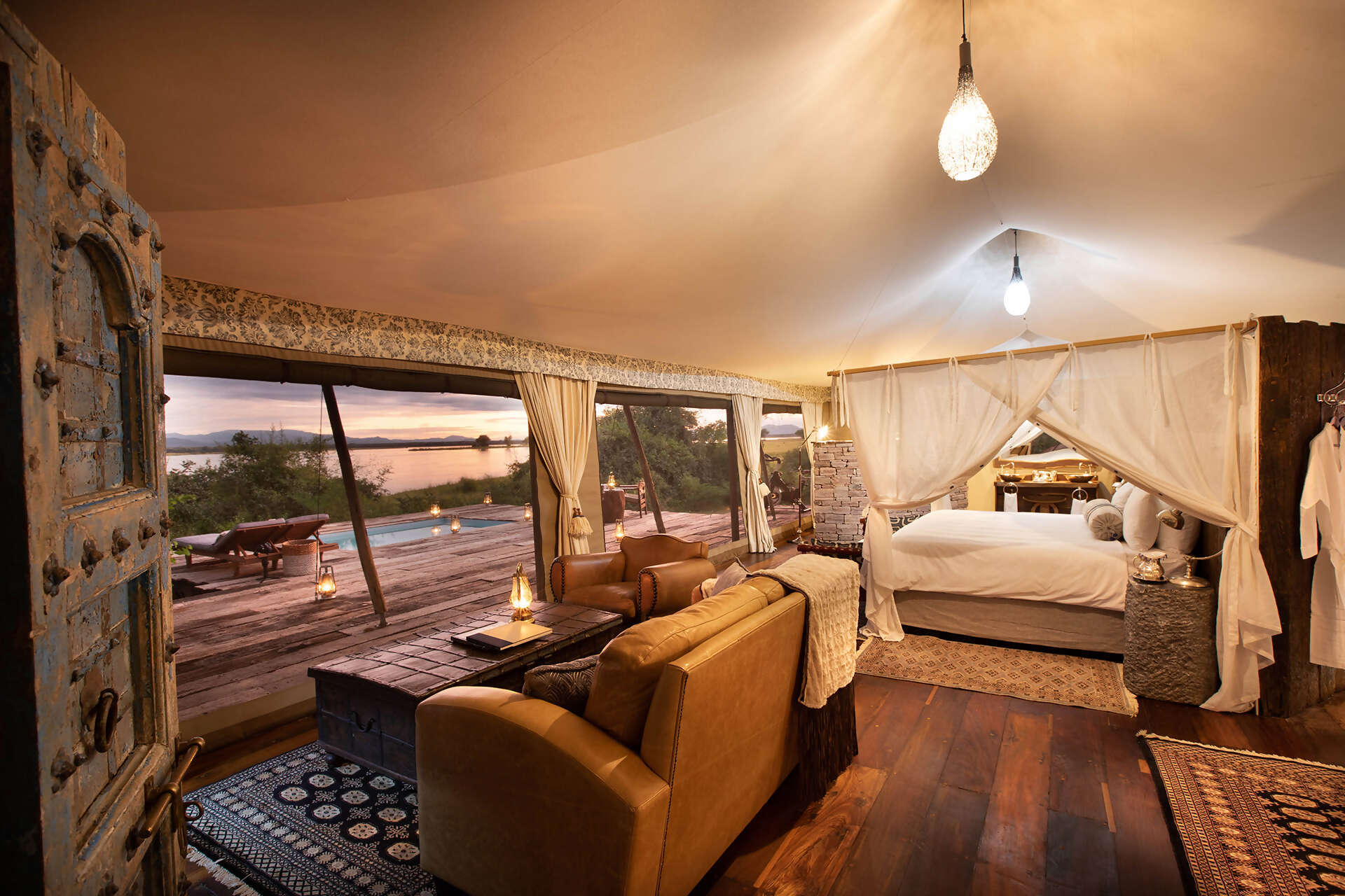 07Great-Plains-Tembo-Plains-Camp-guest-suite-bedroom.jpg