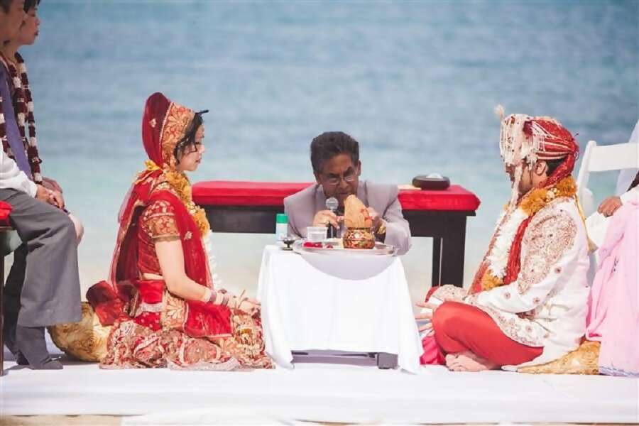 Avnish & Diana