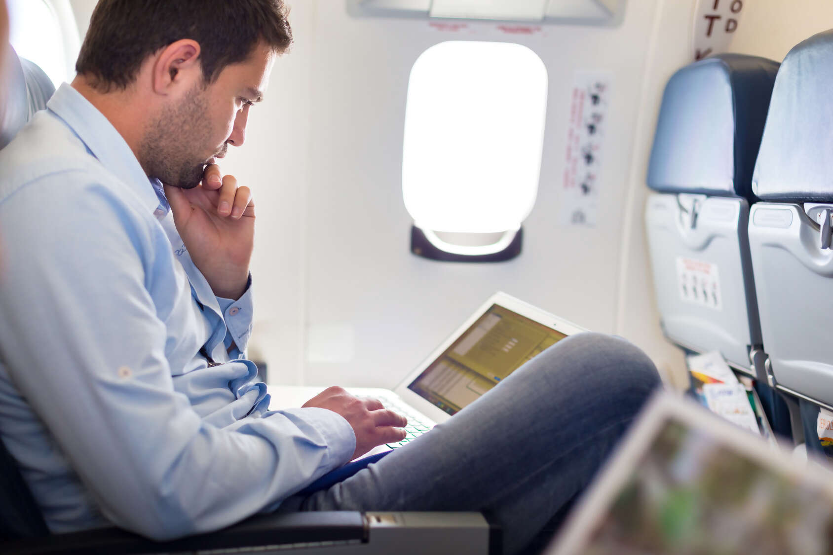 Air Canada and WestJet Rolling Out More In-Flight Wi-Fi Access