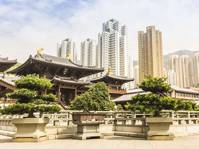 Hong Kong Insider's Guide: East Meets West