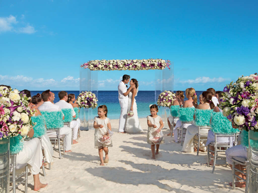Dreams Resorts Wedding Packages