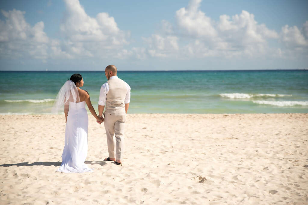 How to Plan a Destination Wedding