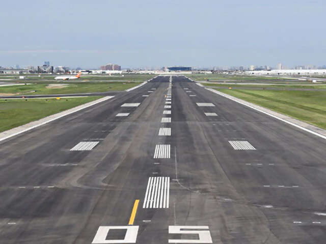 Toronto Pearson returns to regular operation - Runway construction complete