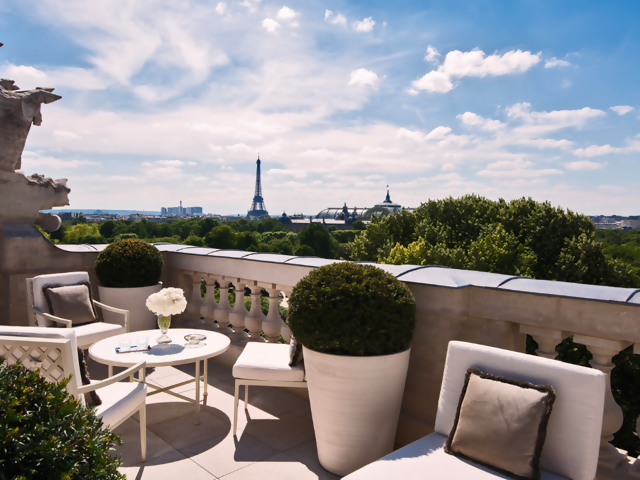 Paris Landmark Hotel Re-Opens after $200-million Renovation