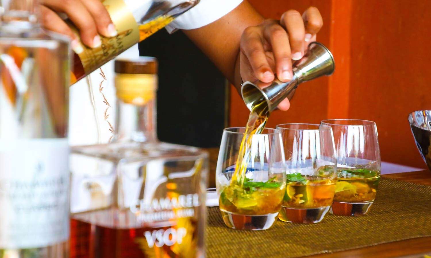 How Many Cocktails Do You Know from Around the World?