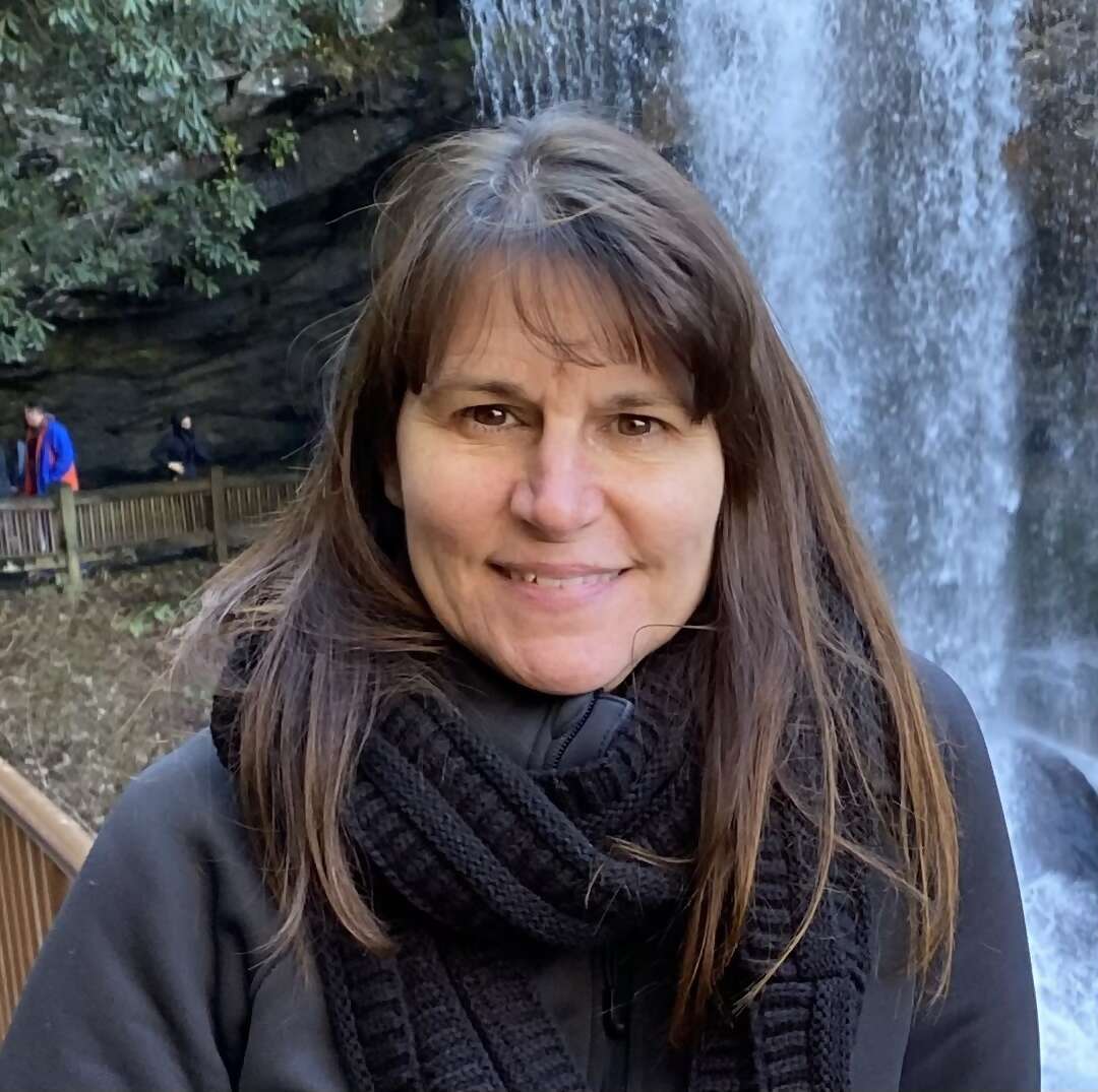 Lisa Dennis