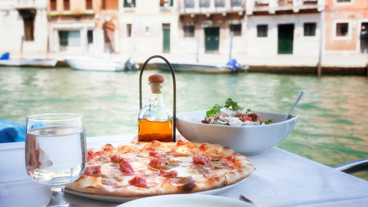 A Culinary Tour of Italy: From Pizza In Naples To Gelato In Florence