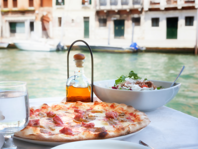A Culinary Tour of Italy: From Pizza In Naples To Gelato In Florence