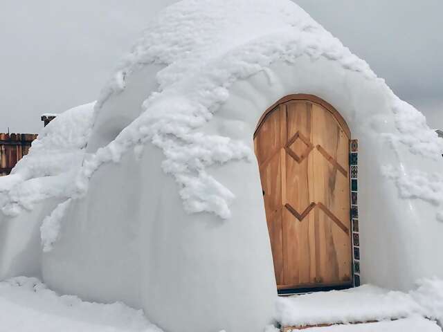 Our #10 home for the holidays is Superhost Emily’s creative cabin-and-igloo combo in the high desert