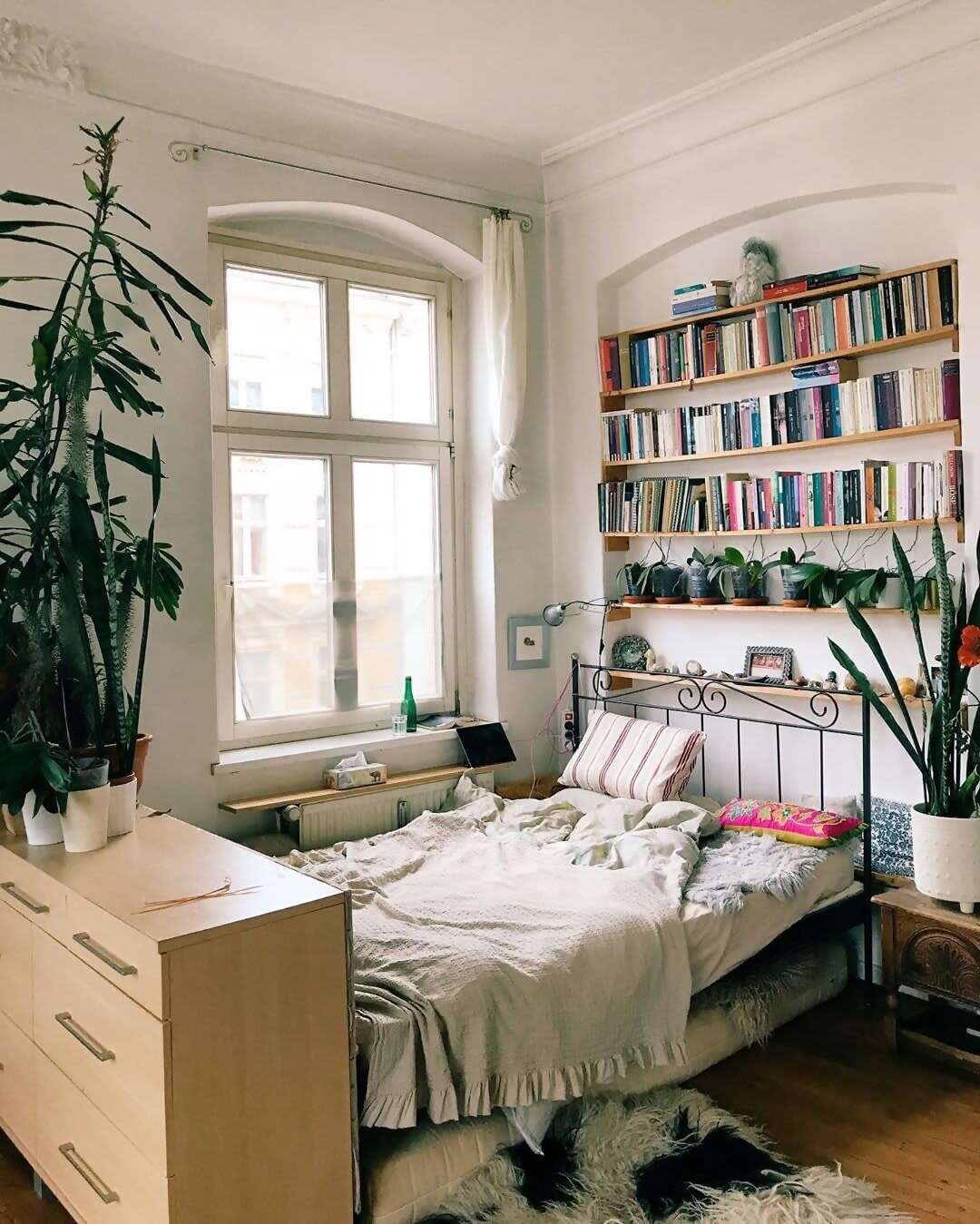 Superhost Kay’s apartment puts you in the heart of the lovely old Bergmannkiez neighborhood