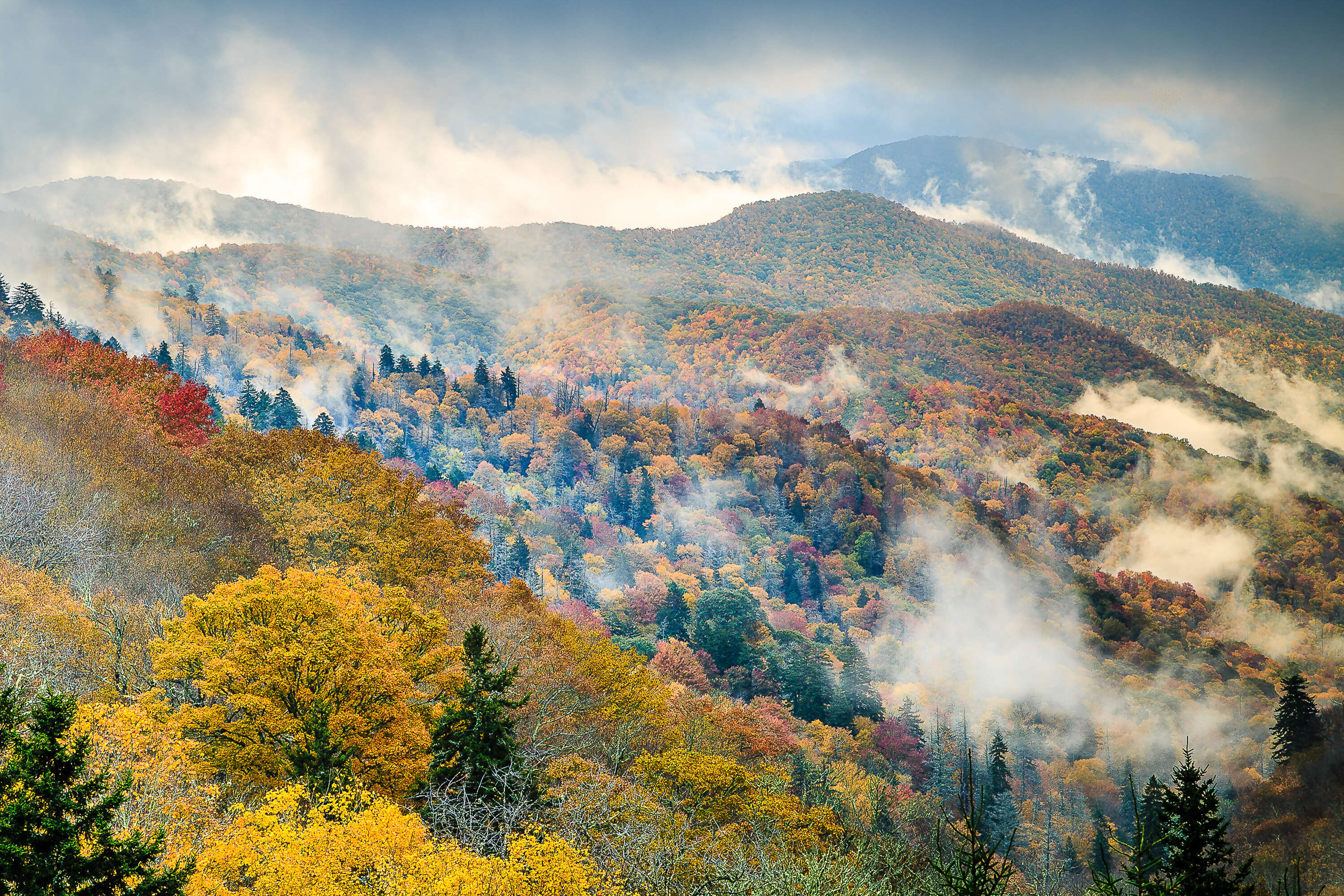 Bluegrass Country & the Smoky Mountains featuring Louisville, Gatlinburg & Asheville