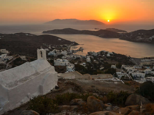 Sailing Greece - Santorini to Mykonos