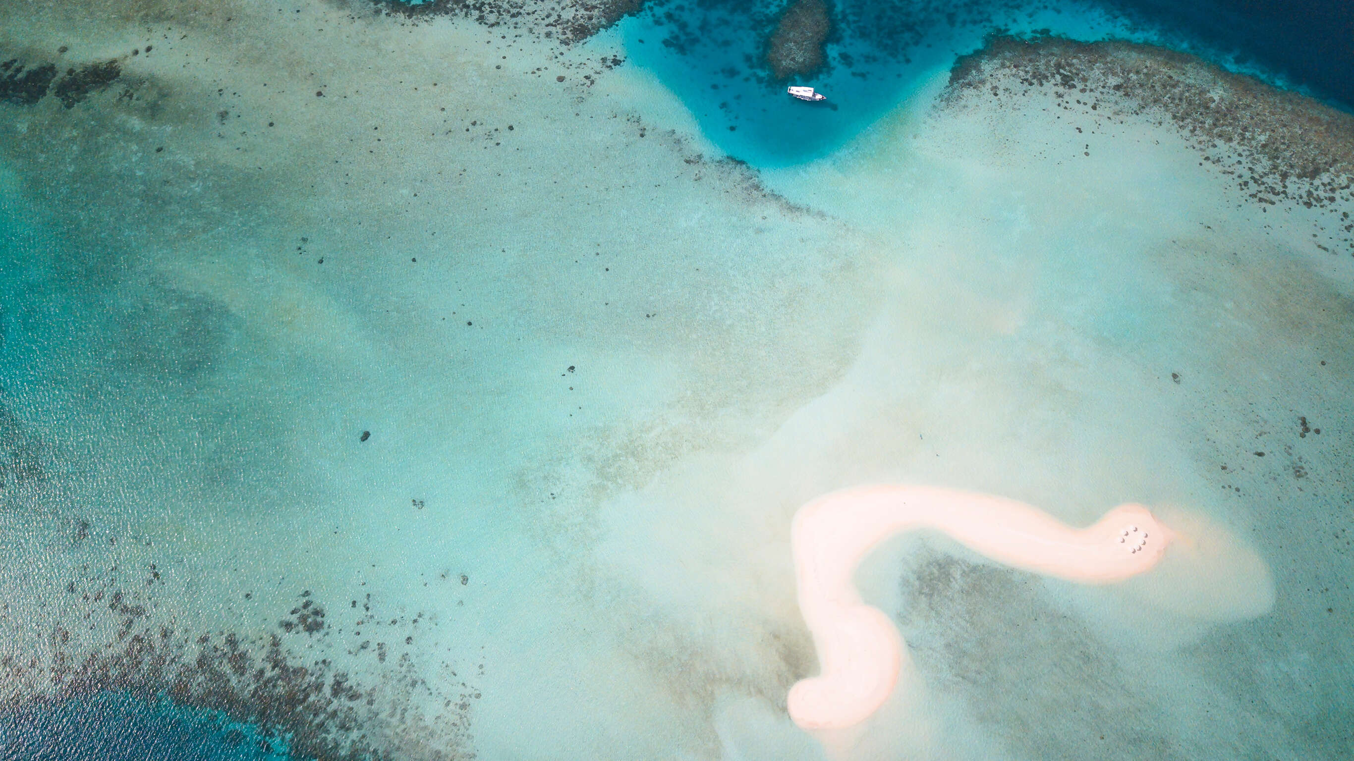 Maldives Cruise: Indian Ocean Dhoni Life