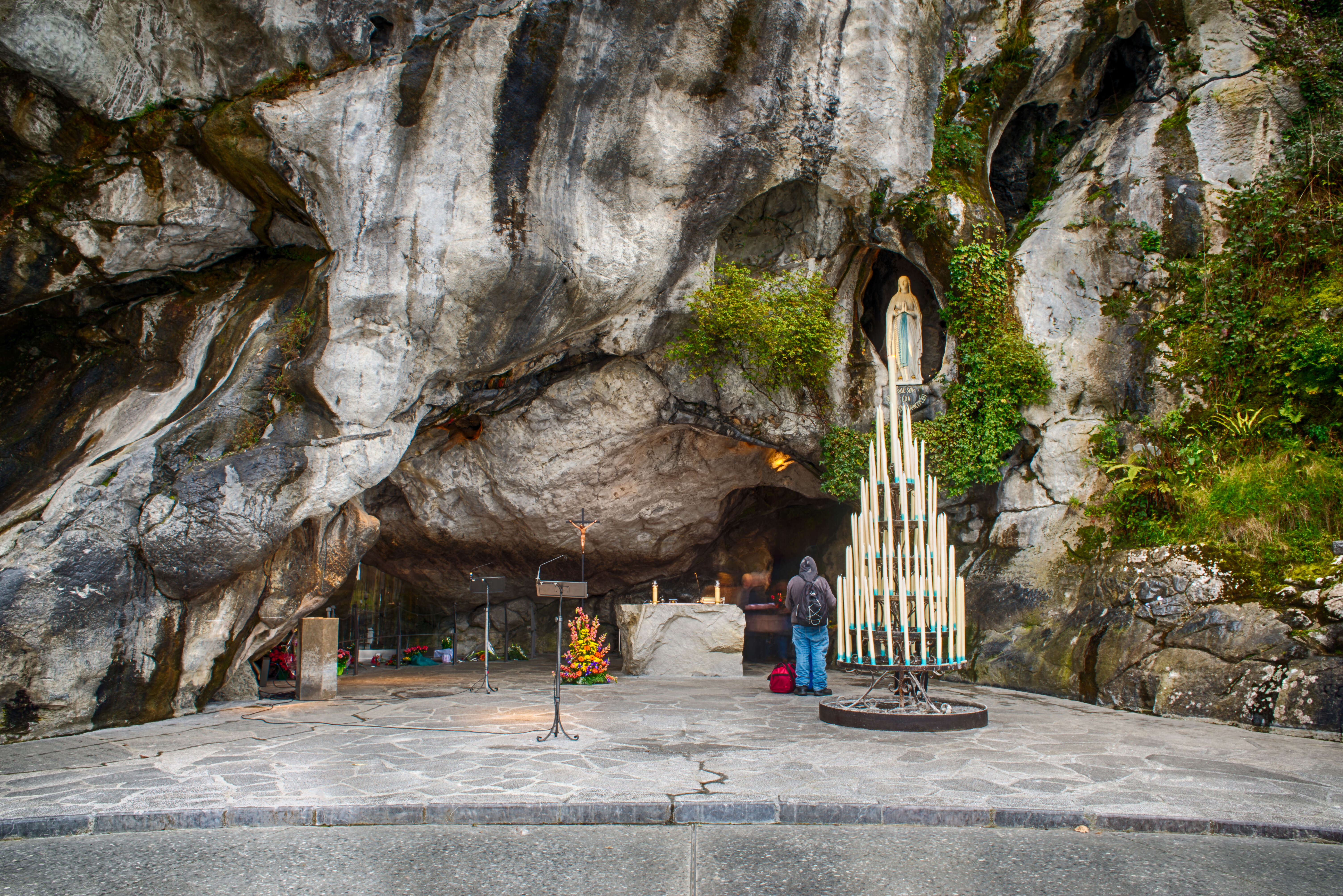 Pilgrimage to Fatima & Lourdes with Barcelona