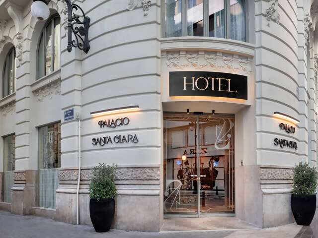 Palacio Santa Clara, Autograph Collection