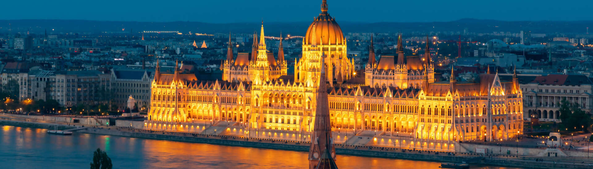 Lights Down, Vibes Up